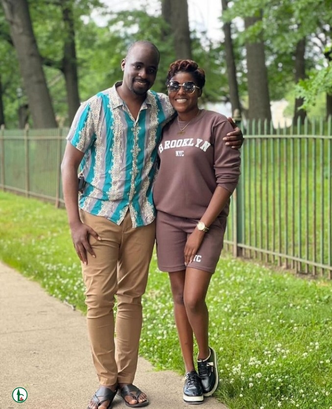 Actress, Biola Adebayo Drops Lovely Pictures With Her Colleague, Tunde Tilapia And Others In US